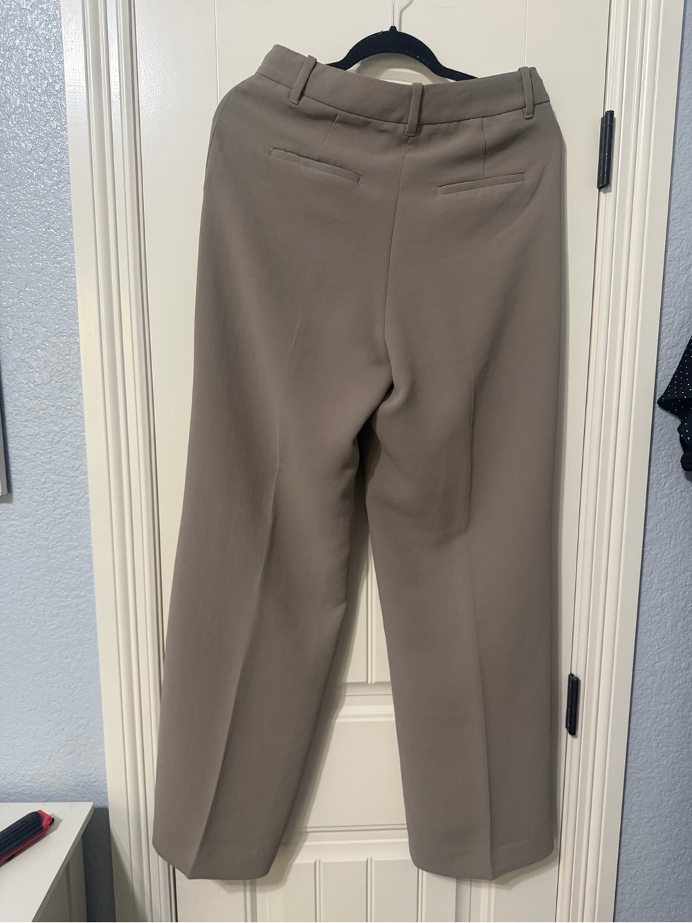 The Effortless Pant - Crepette - Picture 3 of 4